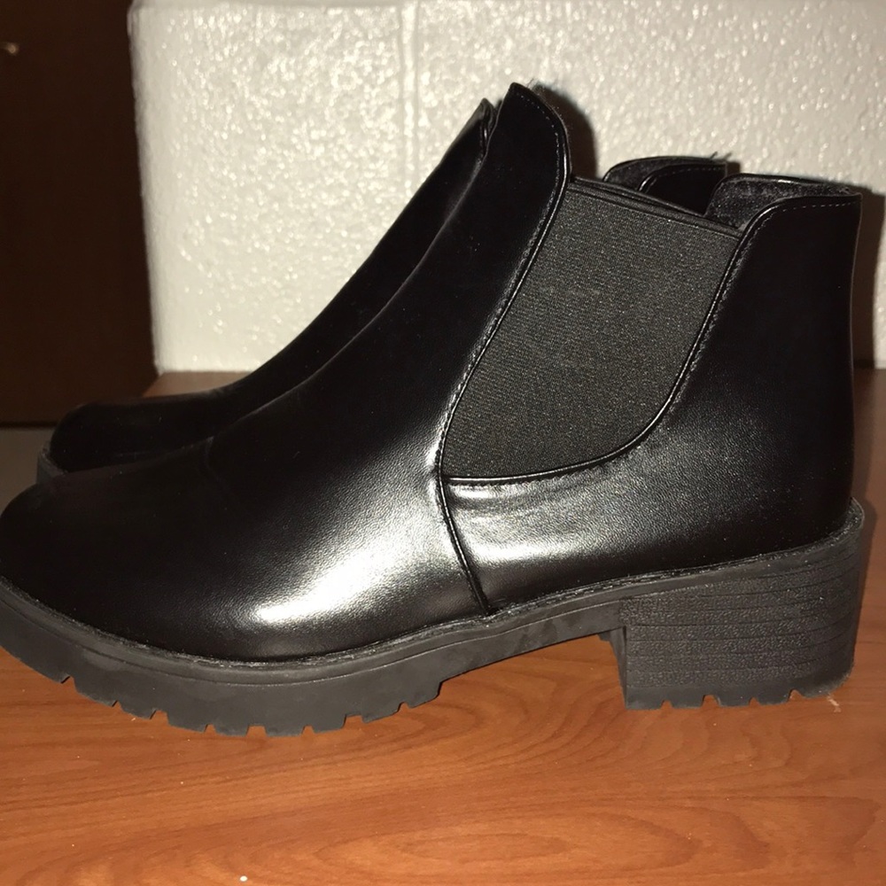 Black Ankle Boots.